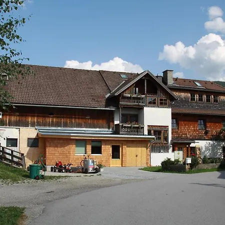 Biohof Sauschneider Санкт-Маргаретен-им-Лунгау