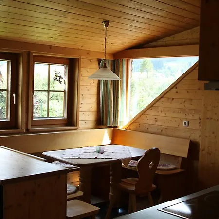 Apartament Biohof Sauschneider *