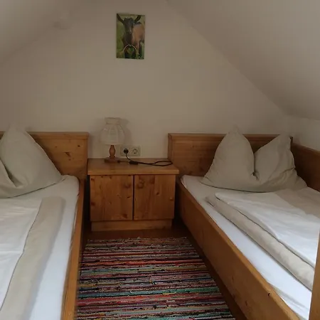 Апартаменты Biohof Sauschneider *